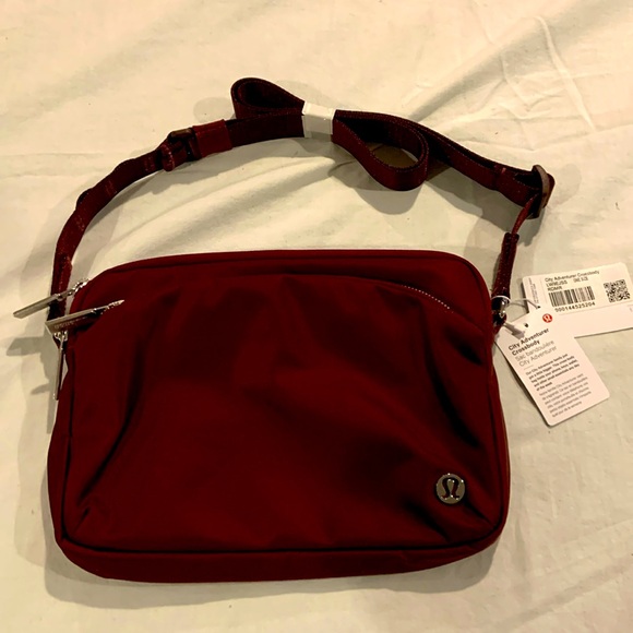 Lululemon City Adventurer Crossbody New with tags! Burgundy - Picture 1 of 8